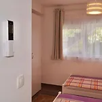 Gena Apartman *